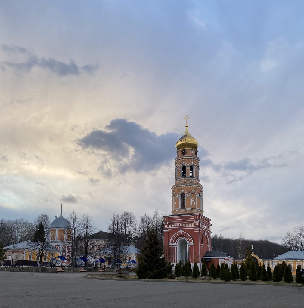 Задонский мужской монастырь колокольня